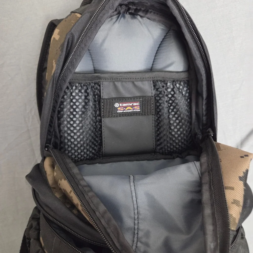 Tamrac SAS Digital Camo Camera Backpack Padded Dividers Black Brown Bag